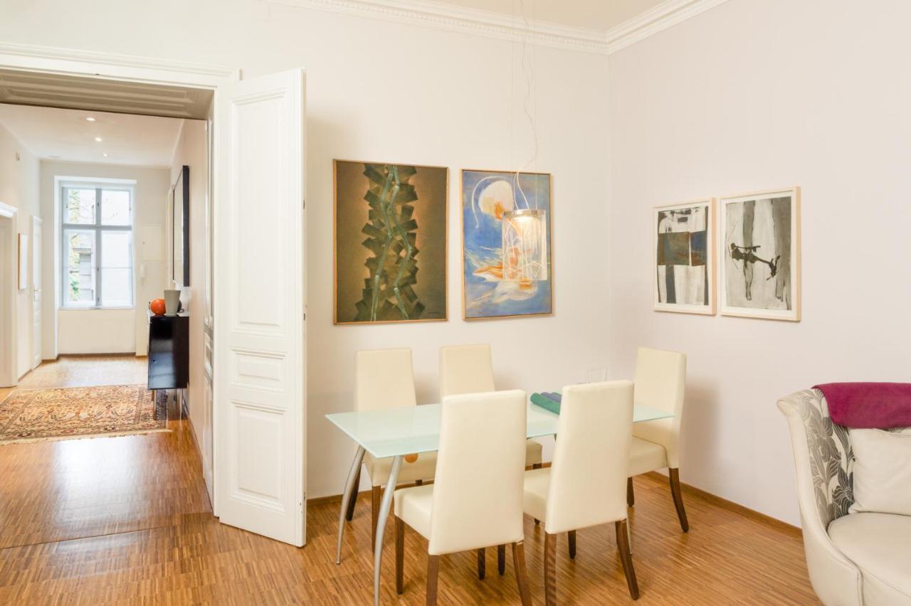 Apartments Fuchsthallergasse เวียนนา ภายนอก รูปภาพ