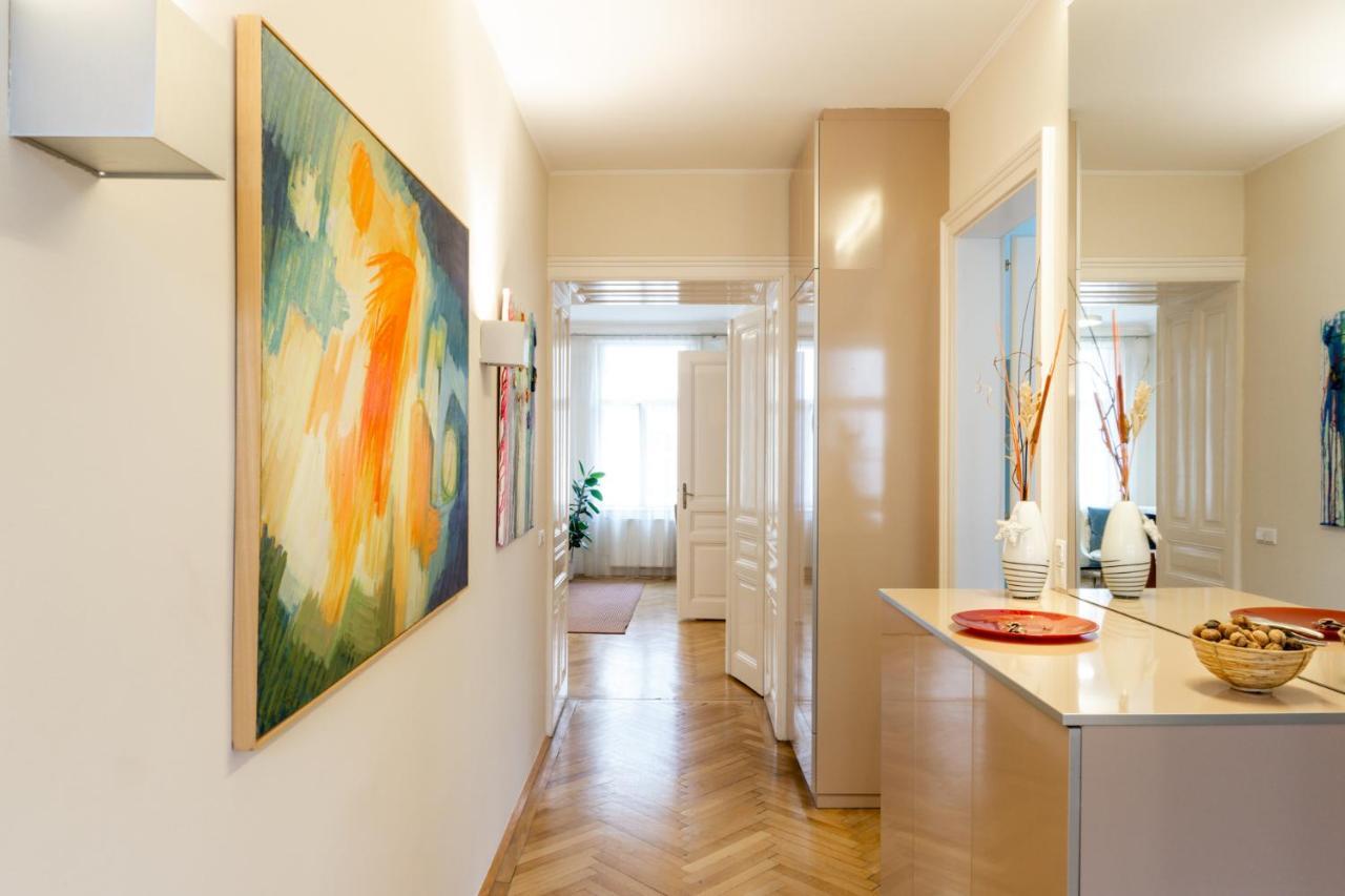 Apartments Fuchsthallergasse เวียนนา ภายนอก รูปภาพ