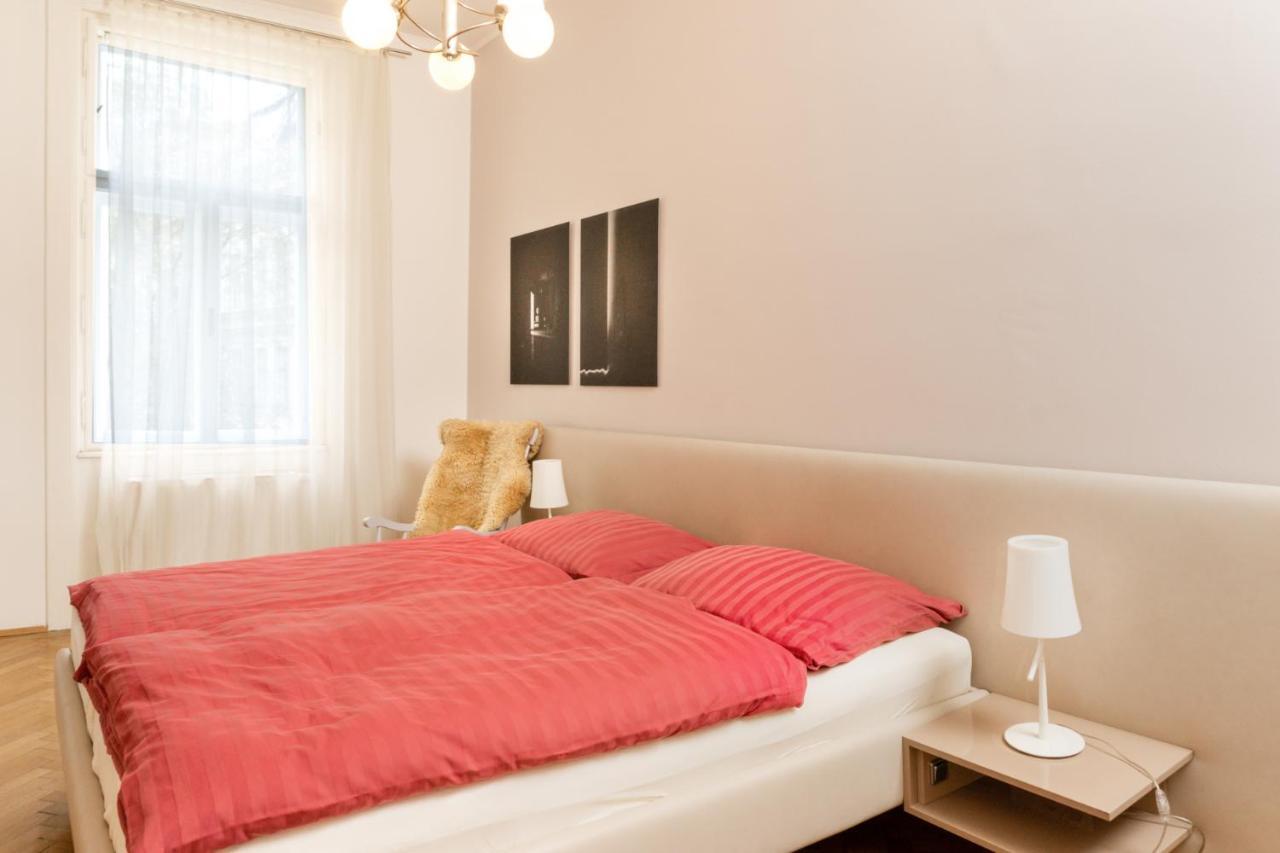 Apartments Fuchsthallergasse เวียนนา ภายนอก รูปภาพ