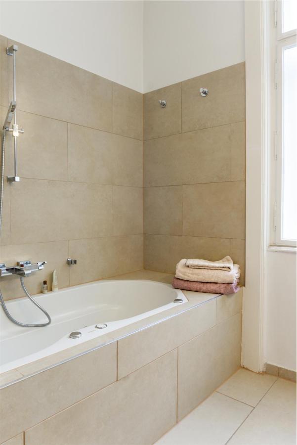 Apartments Fuchsthallergasse เวียนนา ภายนอก รูปภาพ
